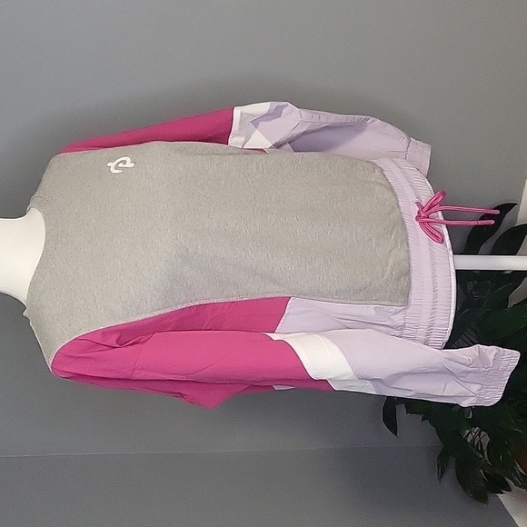 Peleton Chic Fabric Mix Gray Pink Purple Pullover Sweatshirt Windbreaker Size S - Picture 2 of 8